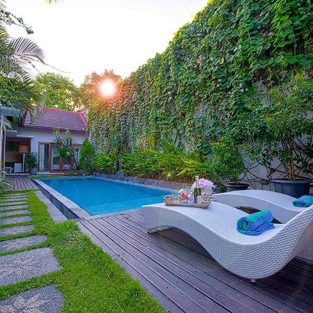 Villa Enjoy - Seminyak Center Zewnętrze zdjęcie