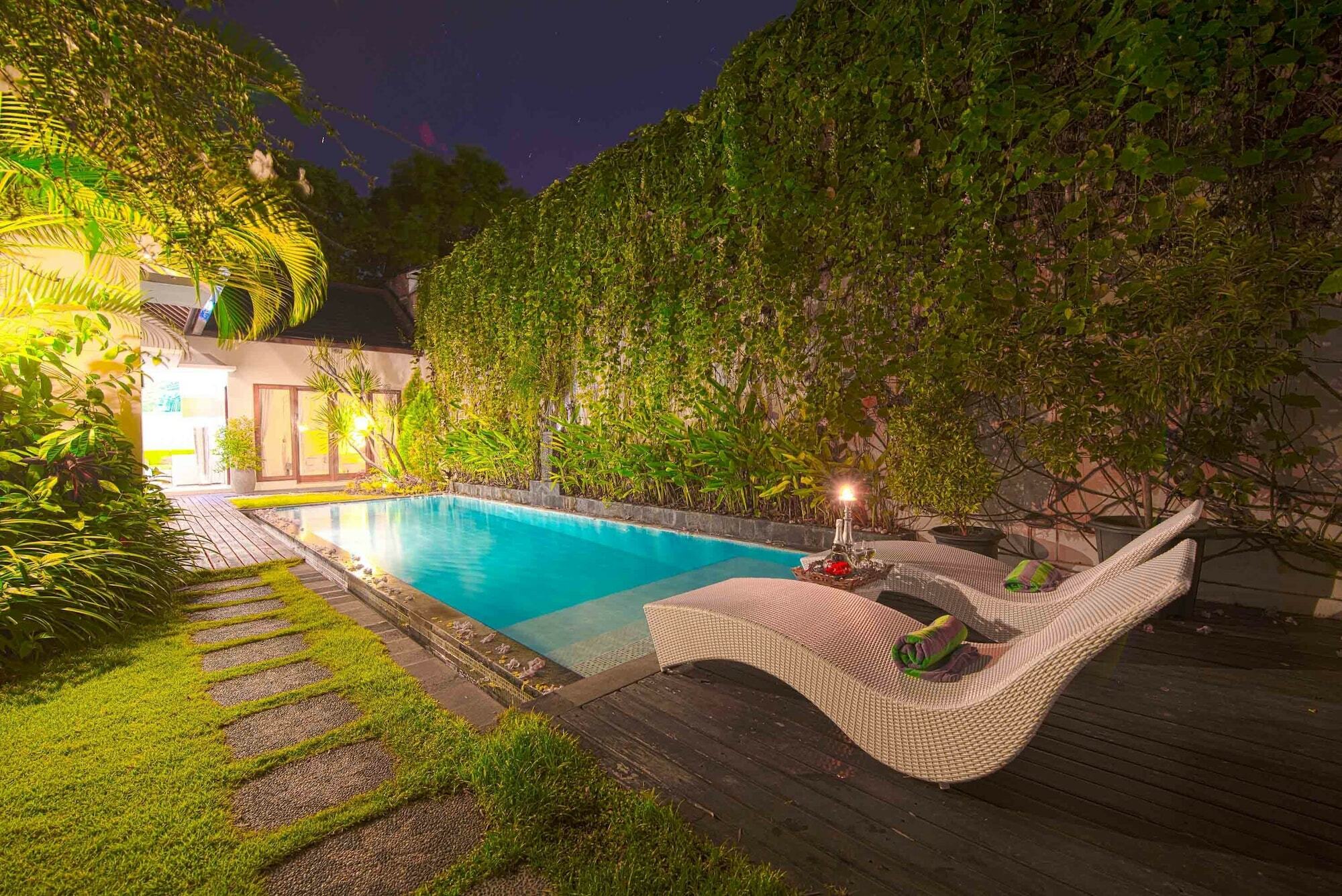 Villa Enjoy - Seminyak Center Zewnętrze zdjęcie